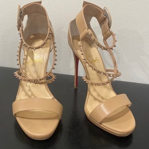 Christian Louboutin Choca Lux platform sandals heels- nude. Size 36.